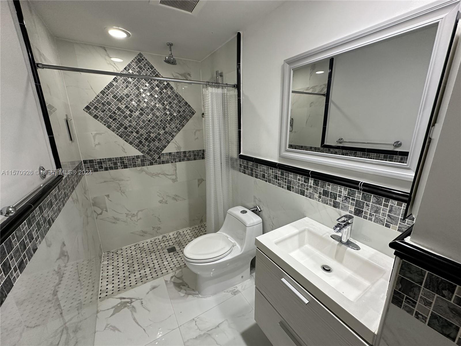 5703 SW 150th Ave 5703, Miami, Florida 33193, 4 Bedrooms Bedrooms, ,3 BathroomsBathrooms,Residentiallease,For Rent,5703 SW 150th Ave 5703,A11570926
