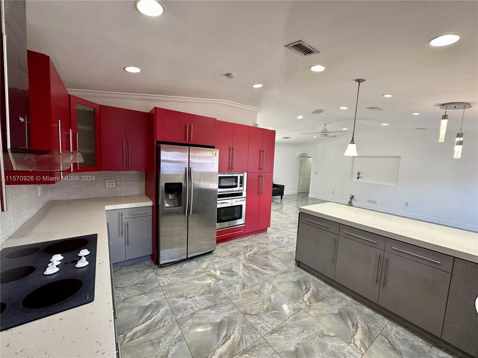 5703 SW 150th Ave 5703, Miami, Florida 33193, 4 Bedrooms Bedrooms, ,3 BathroomsBathrooms,Residentiallease,For Rent,5703 SW 150th Ave 5703,A11570926