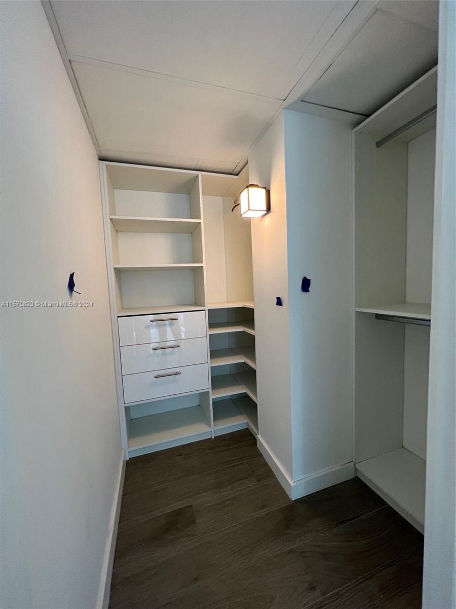 650 NE 32nd St 1008, Miami, Florida 33137, 1 Bedroom Bedrooms, ,1 BathroomBathrooms,Residentiallease,For Rent,650 NE 32nd St 1008,A11570823