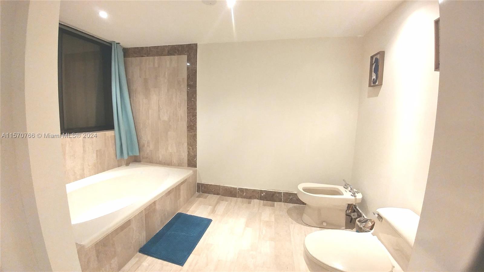 468 Golden Isles Dr 202, Hallandale Beach, Florida 33009, 3 Bedrooms Bedrooms, ,2 BathroomsBathrooms,Residentiallease,For Rent,468 Golden Isles Dr 202,A11570766