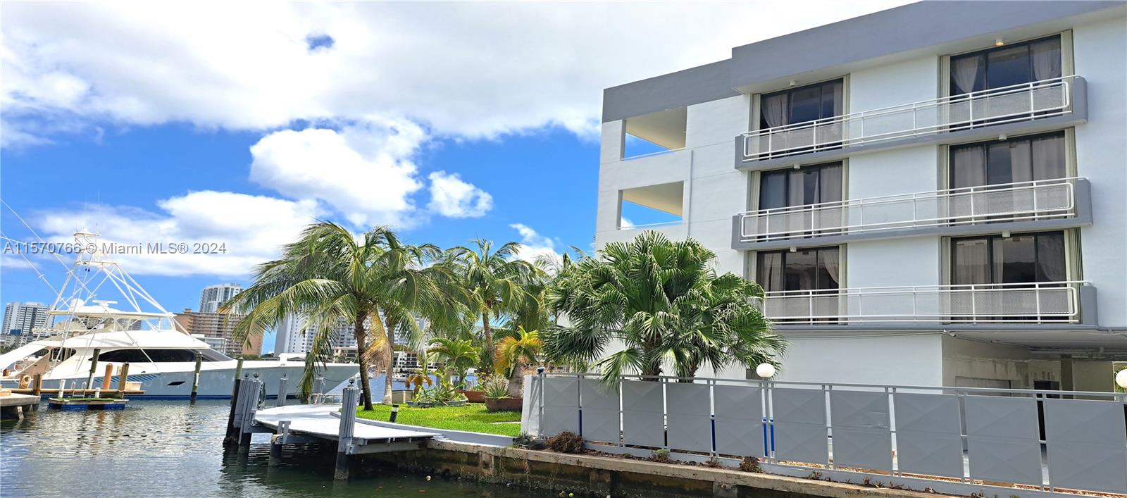 468 Golden Isles Dr 202, Hallandale Beach, Florida 33009, 3 Bedrooms Bedrooms, ,2 BathroomsBathrooms,Residentiallease,For Rent,468 Golden Isles Dr 202,A11570766