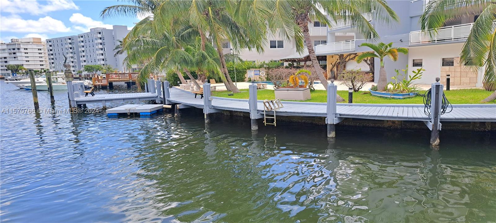 468 Golden Isles Dr 202, Hallandale Beach, Florida 33009, 3 Bedrooms Bedrooms, ,2 BathroomsBathrooms,Residentiallease,For Rent,468 Golden Isles Dr 202,A11570766