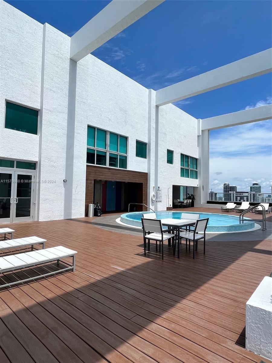 55 SE 6th St 1700, Miami, Florida 33131, 1 Bedroom Bedrooms, ,1 BathroomBathrooms,Residential,For Sale,55 SE 6th St 1700,A11570938