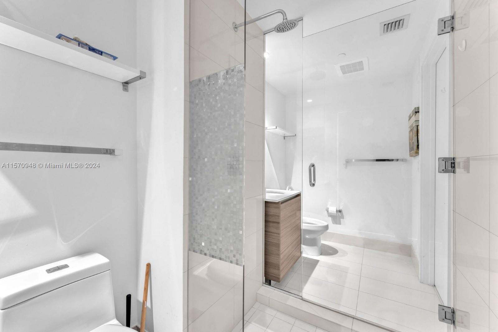 Miami, Florida 33137, 2 Bedrooms Bedrooms, ,2 BathroomsBathrooms,Residentiallease,For Rent,A11570948