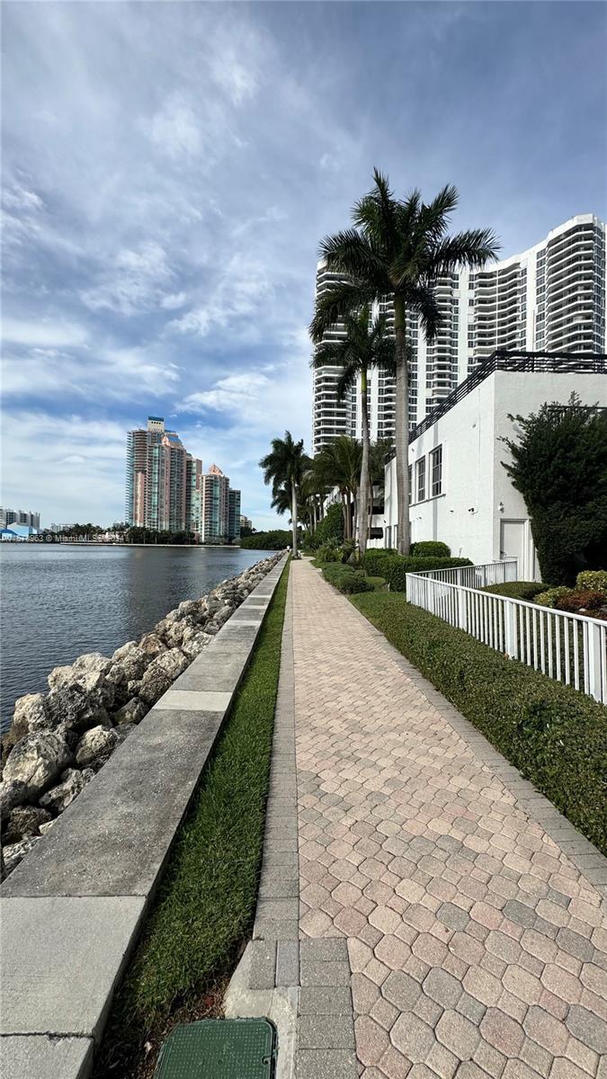 3600 Mystic Pointe Dr PH1, Aventura, Florida 33180, 2 Bedrooms Bedrooms, ,2 BathroomsBathrooms,Residentiallease,For Rent,3600 Mystic Pointe Dr PH1,A11570963