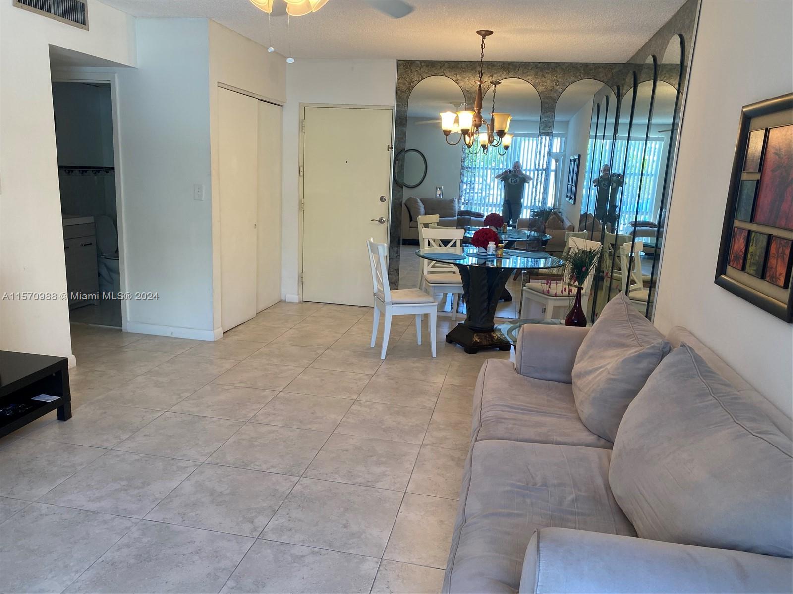 200 177th Dr 216, Sunny Isles Beach, Florida 33160, 1 Bedroom Bedrooms, ,1 BathroomBathrooms,Residentiallease,For Rent,200 177th Dr 216,A11570988