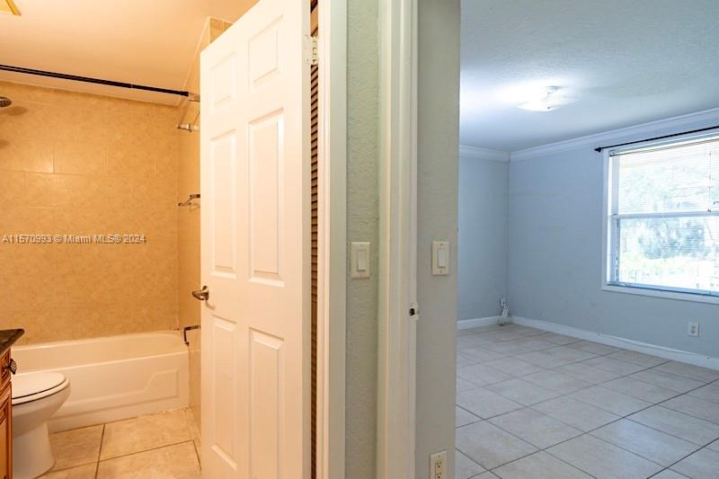 7218 Southgate Blvd 7218, Tamarac, Florida 33321, 1 Bedroom Bedrooms, ,1 BathroomBathrooms,Residentiallease,For Rent,7218 Southgate Blvd 7218,A11570993