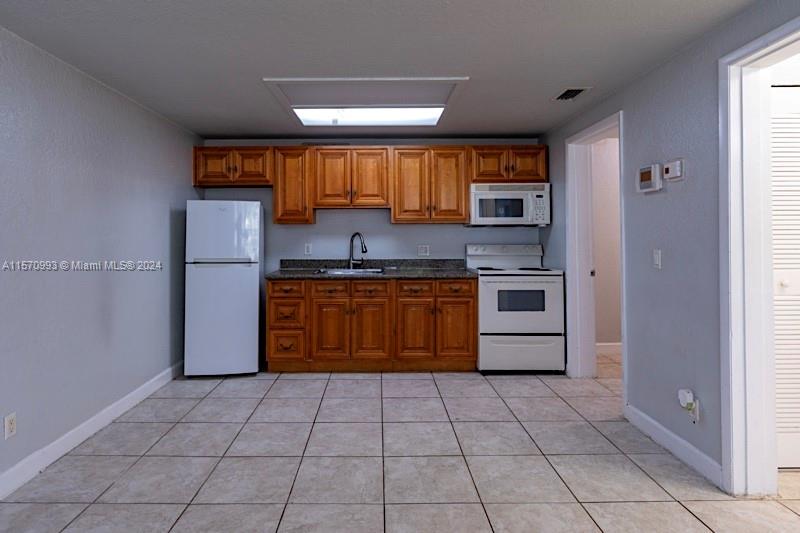 7218 Southgate Blvd 7218, Tamarac, Florida 33321, 1 Bedroom Bedrooms, ,1 BathroomBathrooms,Residentiallease,For Rent,7218 Southgate Blvd 7218,A11570993