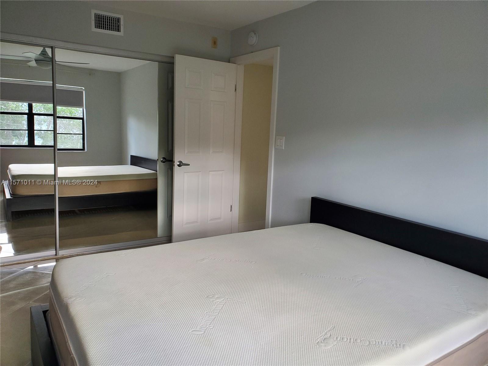 1301 NE 7th St 318, Hallandale Beach, Florida 33009, 3 Bedrooms Bedrooms, ,2 BathroomsBathrooms,Residentiallease,For Rent,1301 NE 7th St 318,A11571011