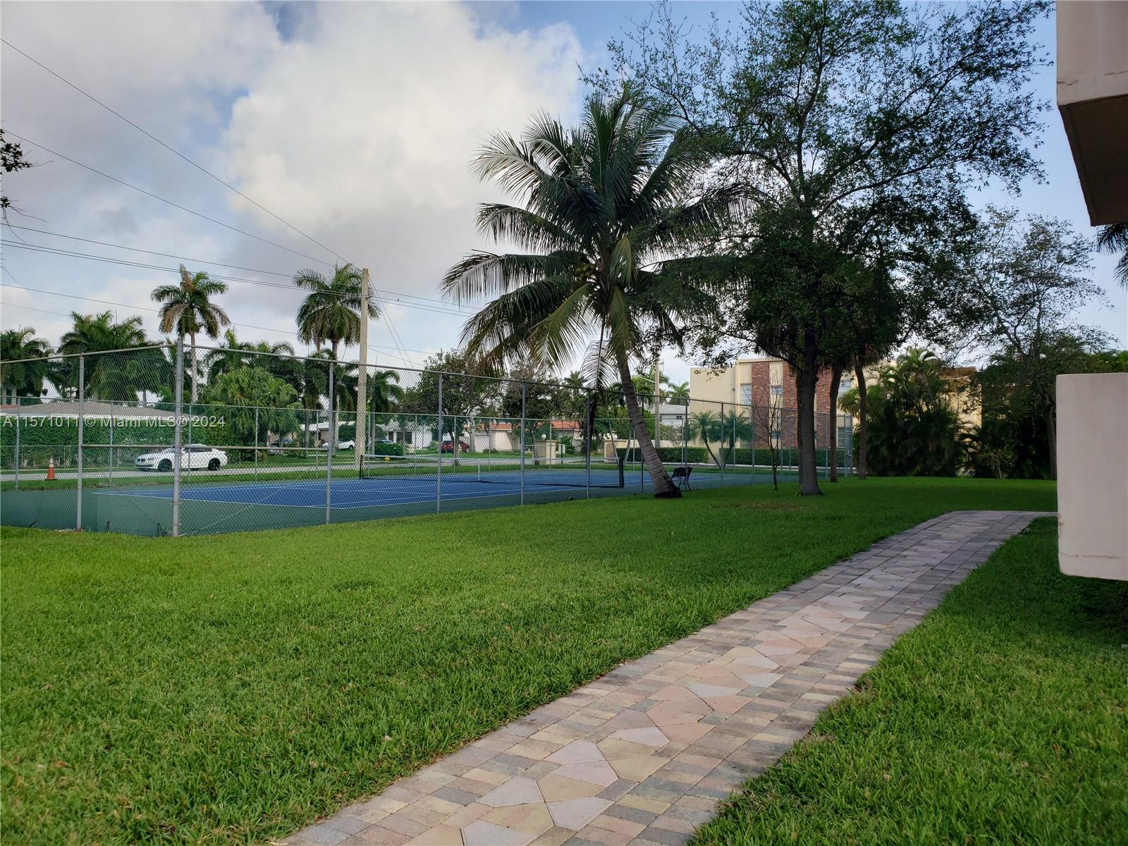1301 NE 7th St 318, Hallandale Beach, Florida 33009, 3 Bedrooms Bedrooms, ,2 BathroomsBathrooms,Residentiallease,For Rent,1301 NE 7th St 318,A11571011