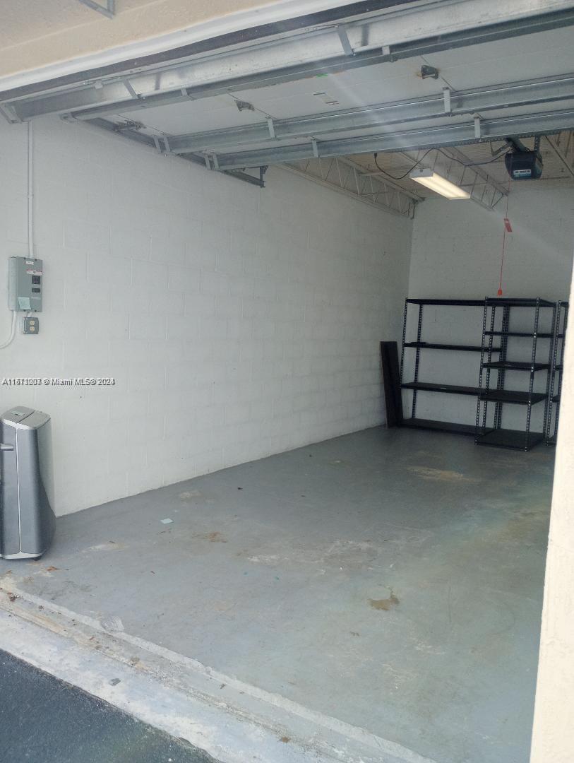 4233 NE 12th Ter 15, Oakland Park, Florida 33334, ,Commerciallease,For Rent,4233 NE 12th Ter 15,A11571007