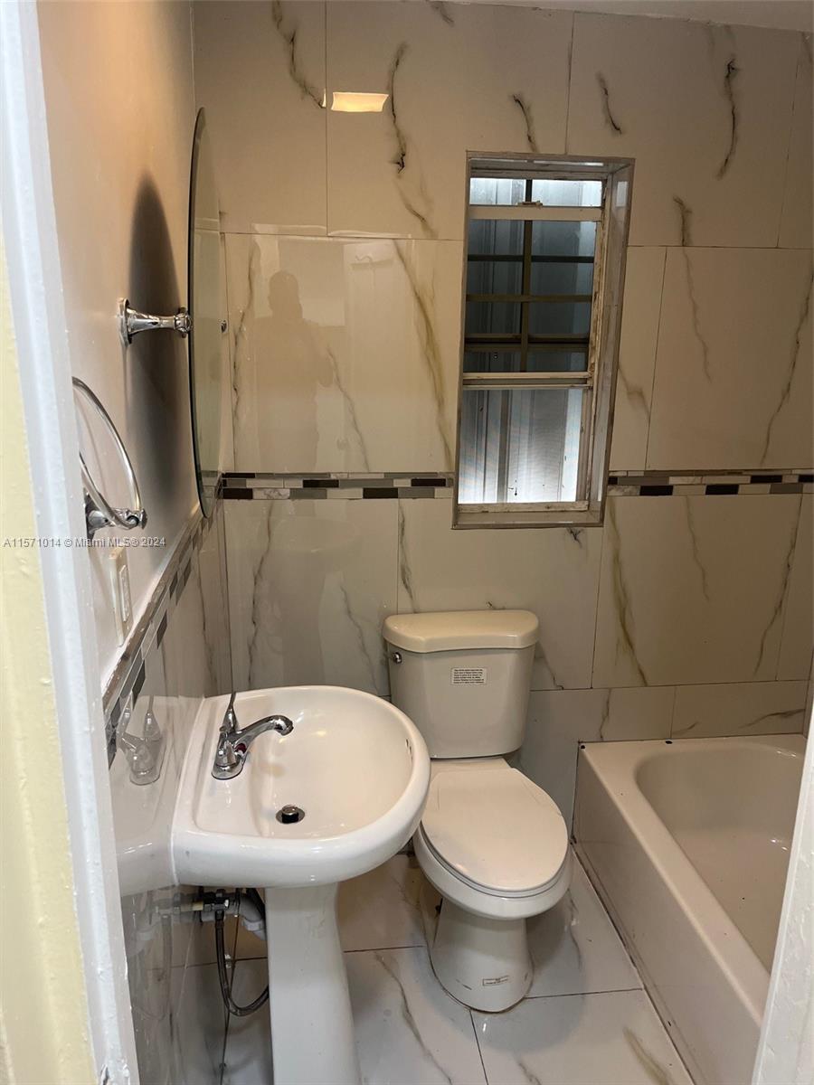 15171 NE 8th Ave A, Miami, Florida 33162, 3 Bedrooms Bedrooms, ,2 BathroomsBathrooms,Residentiallease,For Rent,15171 NE 8th Ave A,A11571014