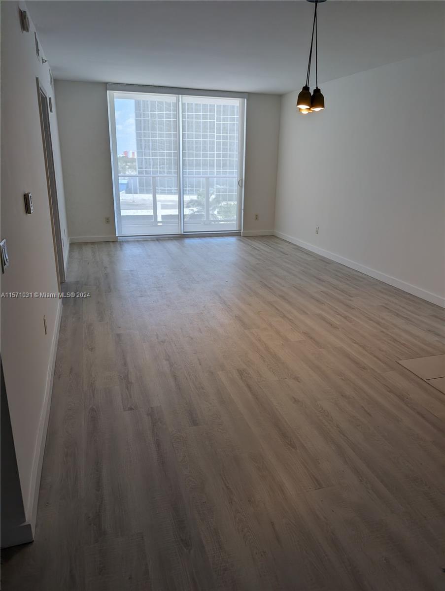 4250 Biscayne Blvd 805, Miami, Florida 33137, 1 Bedroom Bedrooms, ,1 BathroomBathrooms,Residentiallease,For Rent,4250 Biscayne Blvd 805,A11571031