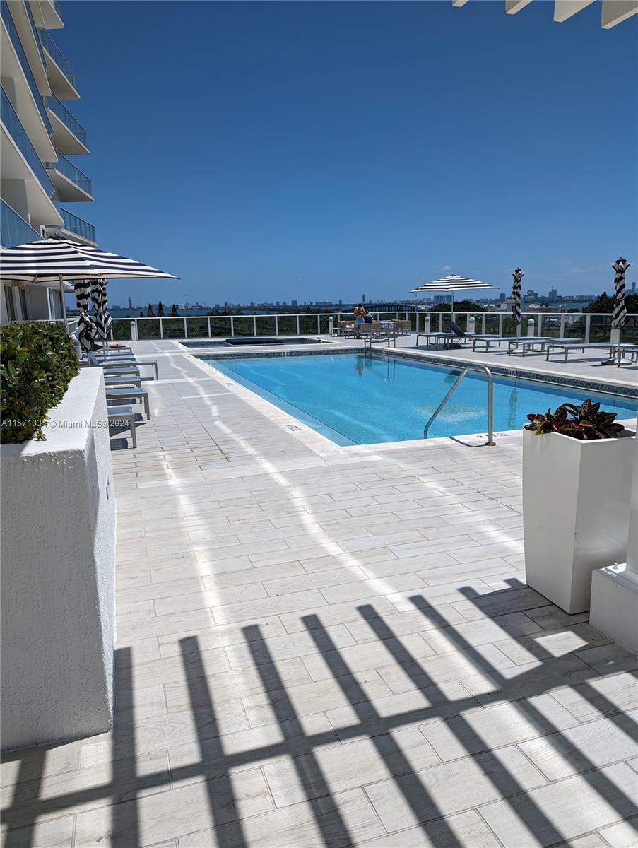 4250 Biscayne Blvd 805, Miami, Florida 33137, 1 Bedroom Bedrooms, ,1 BathroomBathrooms,Residentiallease,For Rent,4250 Biscayne Blvd 805,A11571031