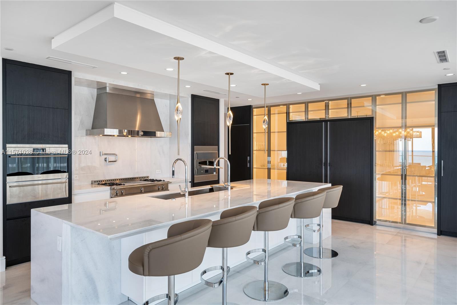 17975 Collins Ave 602, Sunny Isles Beach, Florida 33160, 4 Bedrooms Bedrooms, ,5 BathroomsBathrooms,Residentiallease,For Rent,17975 Collins Ave 602,A11571028