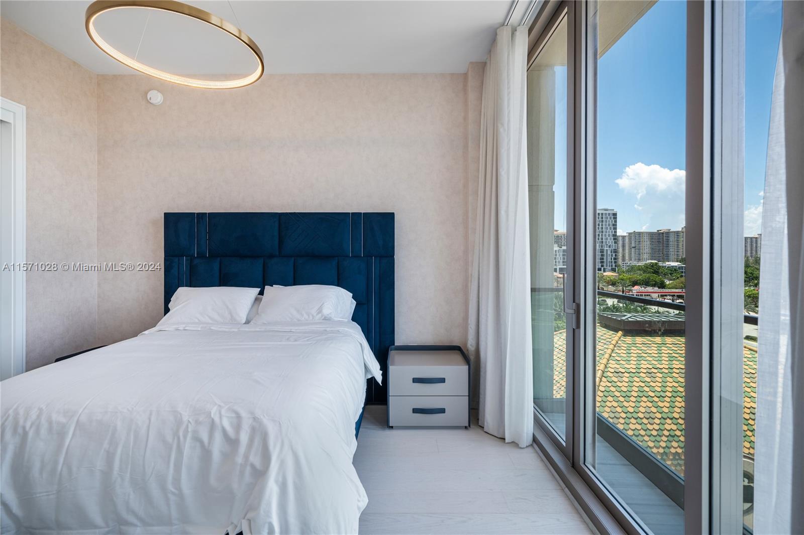 17975 Collins Ave 602, Sunny Isles Beach, Florida 33160, 4 Bedrooms Bedrooms, ,5 BathroomsBathrooms,Residentiallease,For Rent,17975 Collins Ave 602,A11571028