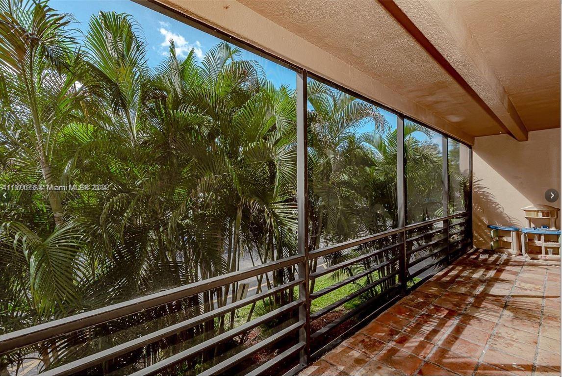 4000 N Hills Dr 29, Hollywood, Florida 33021, 2 Bedrooms Bedrooms, ,2 BathroomsBathrooms,Residential,For Sale,4000 N Hills Dr 29,A11571053