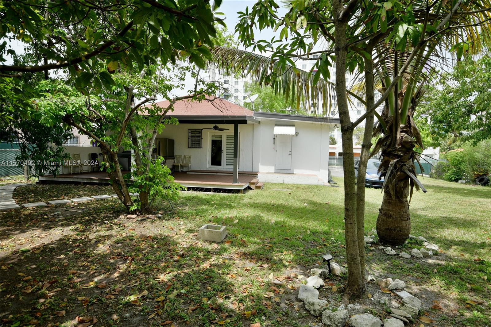 556 NW 35th St 0, Miami, Florida 33127, 4 Bedrooms Bedrooms, ,3 BathroomsBathrooms,Residentiallease,For Rent,556 NW 35th St 0,A11570492