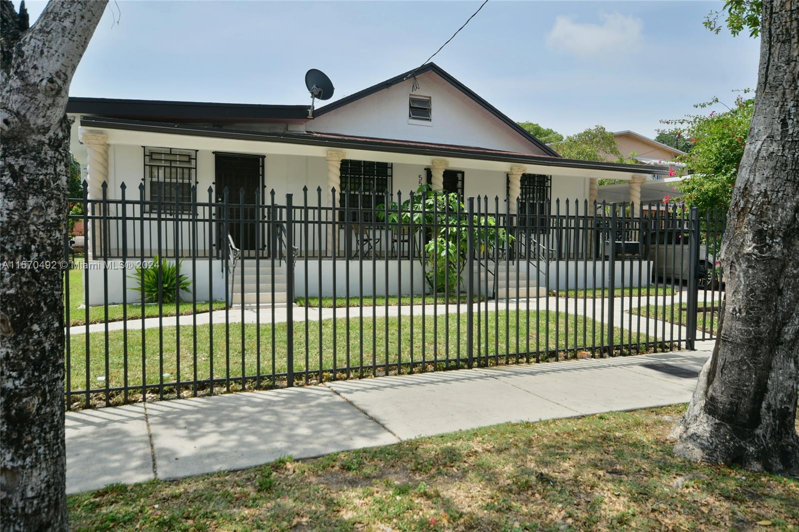 556 NW 35th St 0, Miami, Florida 33127, 4 Bedrooms Bedrooms, ,3 BathroomsBathrooms,Residentiallease,For Rent,556 NW 35th St 0,A11570492