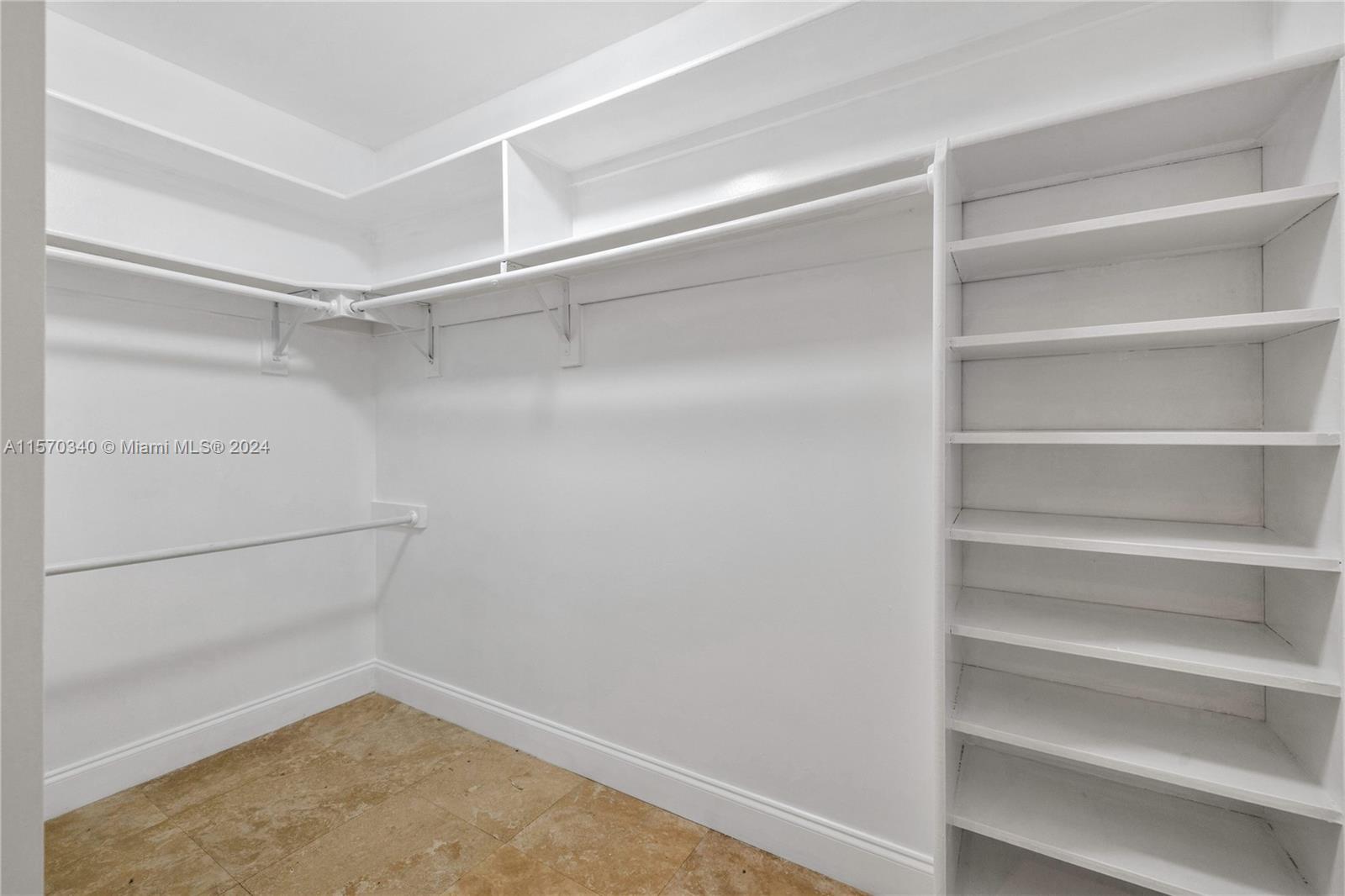600 Biltmore Way 512, Coral Gables, Florida 33134, 2 Bedrooms Bedrooms, ,2 BathroomsBathrooms,Residential,For Sale,600 Biltmore Way 512,A11570340