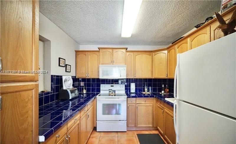 6103 Monroe St, Hollywood, Florida 33023, 3 Bedrooms Bedrooms, ,2 BathroomsBathrooms,Residential,For Sale,6103 Monroe St,A11571087