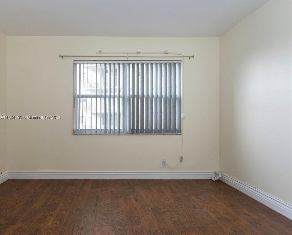 121 Golden Isles Dr 307, Hallandale Beach, Florida 33009, 3 Bedrooms Bedrooms, ,2 BathroomsBathrooms,Residential,For Sale,121 Golden Isles Dr 307,A11571090