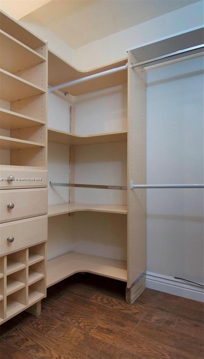 121 Golden Isles Dr 307, Hallandale Beach, Florida 33009, 3 Bedrooms Bedrooms, ,2 BathroomsBathrooms,Residential,For Sale,121 Golden Isles Dr 307,A11571090