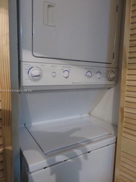 15530 SW 80th St C-111, Miami, Florida 33193, 2 Bedrooms Bedrooms, ,2 BathroomsBathrooms,Residentiallease,For Rent,15530 SW 80th St C-111,A11571104