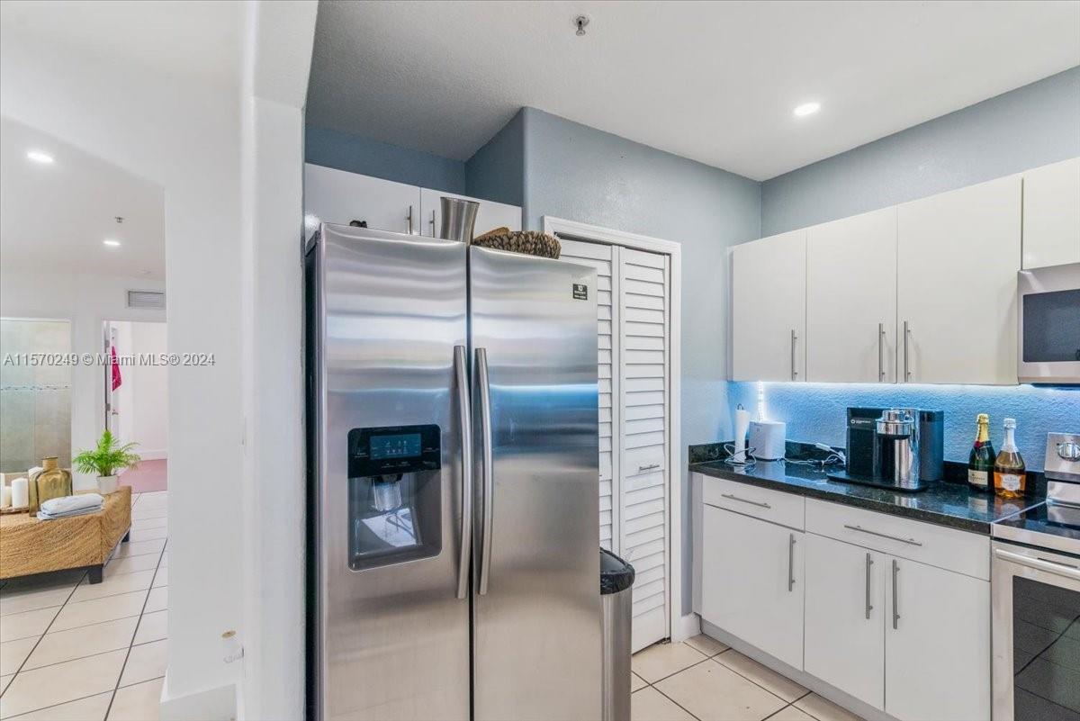 8037 W 36th Ave 6, Hialeah, Florida 33018, 4 Bedrooms Bedrooms, ,3 BathroomsBathrooms,Residential,For Sale,8037 W 36th Ave 6,A11570249
