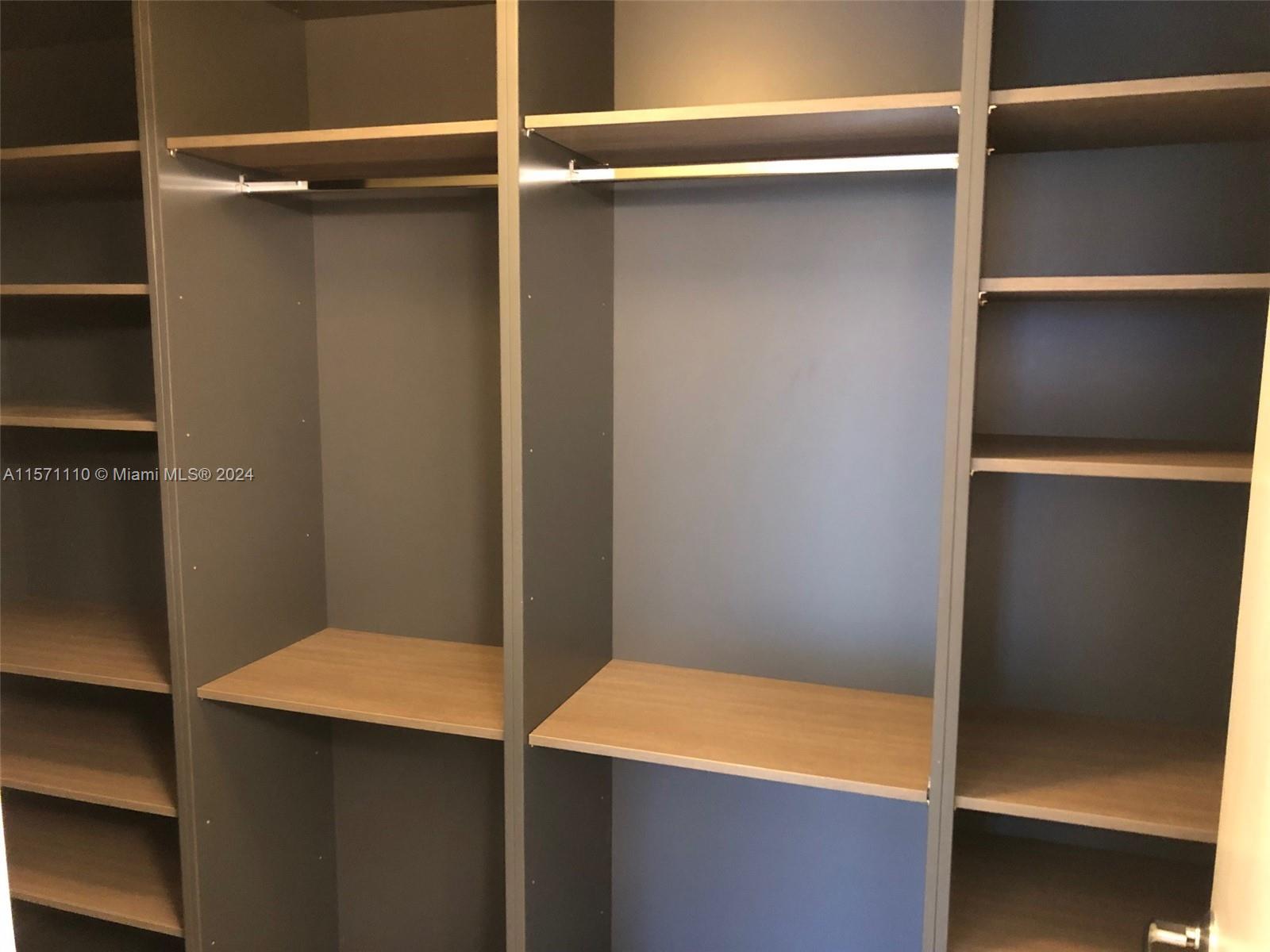 16385 Biscayne Blvd 519, North Miami Beach, Florida 33160, 2 Bedrooms Bedrooms, ,2 BathroomsBathrooms,Residentiallease,For Rent,16385 Biscayne Blvd 519,A11571110