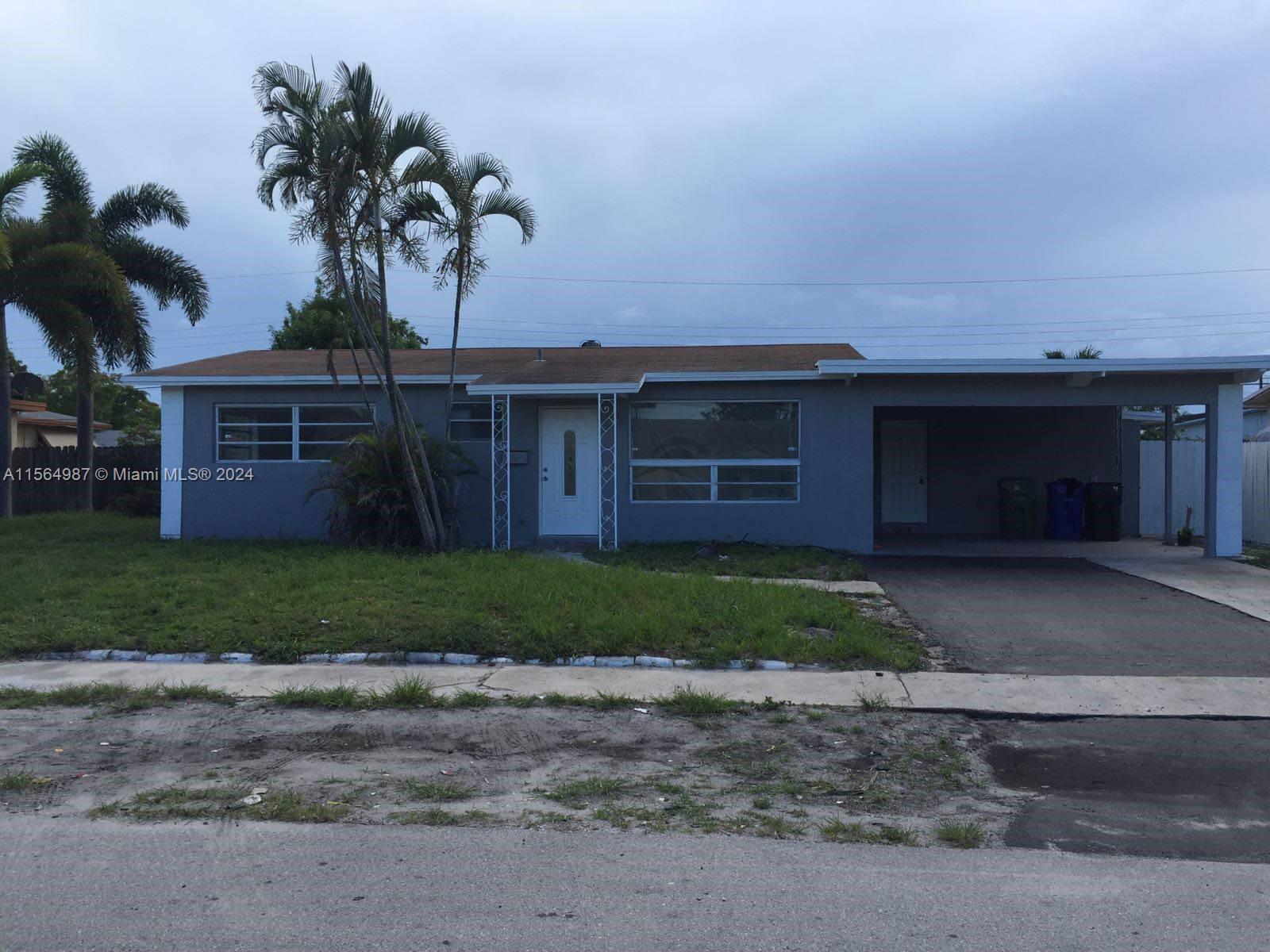 651 SW 30th Ave  For Sale A11564987, FL