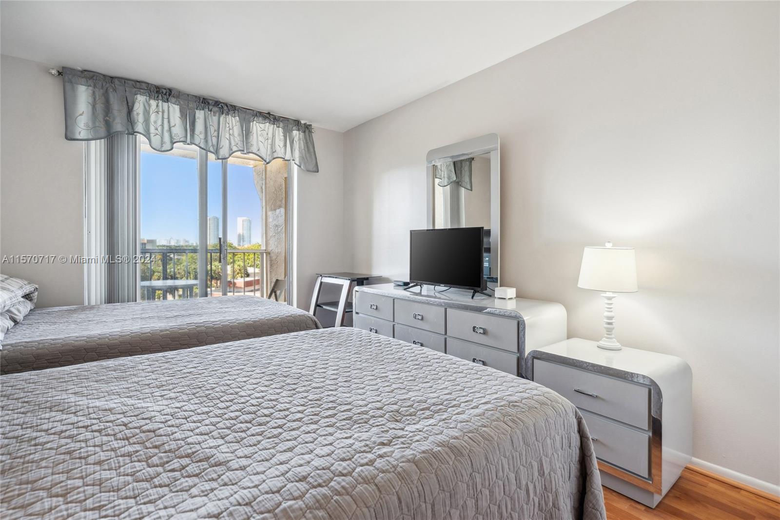 2001 Atlantic Shores Blvd 520, Hallandale Beach, Florida 33009, 2 Bedrooms Bedrooms, ,2 BathroomsBathrooms,Residential,For Sale,2001 Atlantic Shores Blvd 520,A11570717