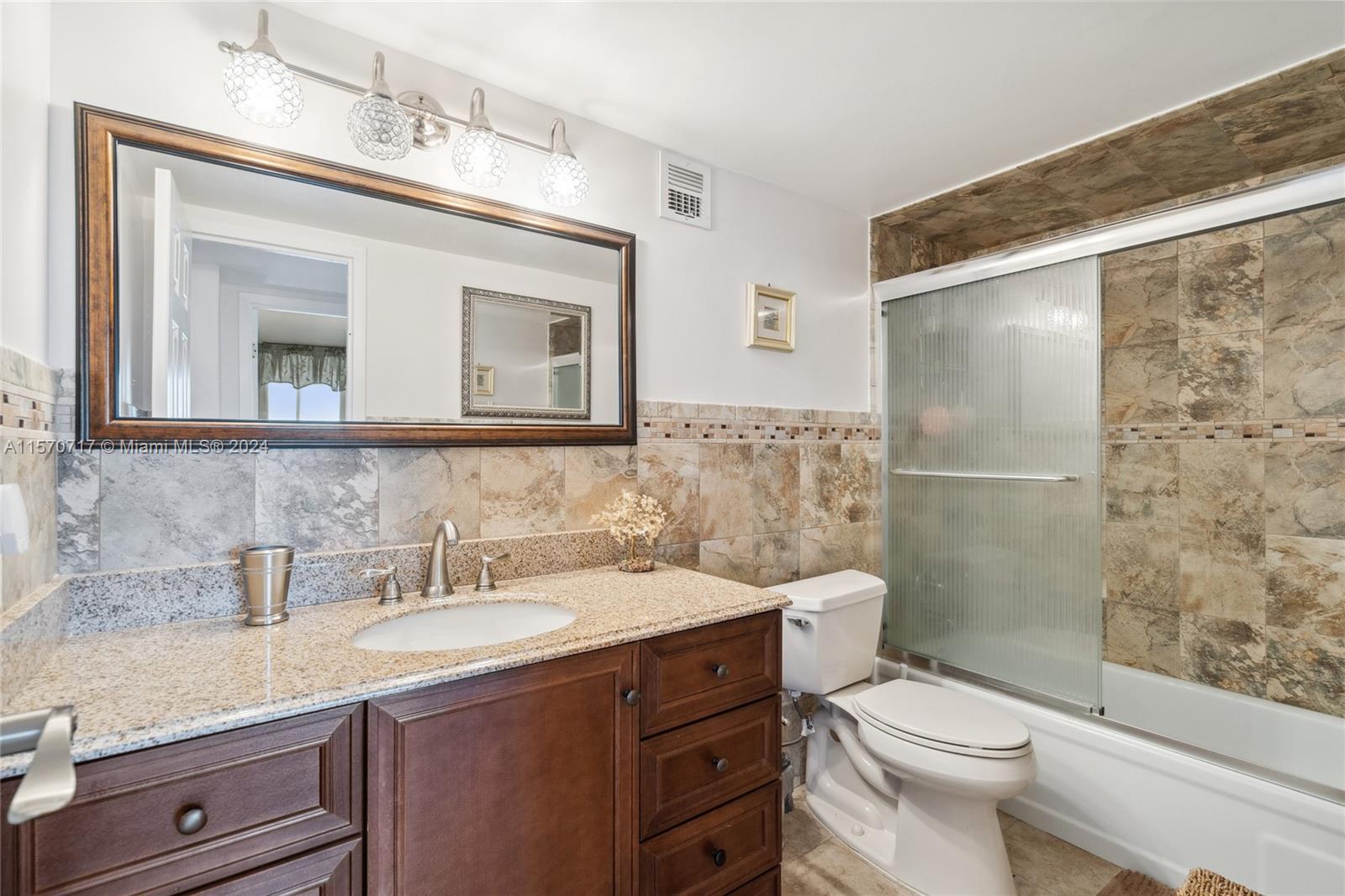 2001 Atlantic Shores Blvd 520, Hallandale Beach, Florida 33009, 2 Bedrooms Bedrooms, ,2 BathroomsBathrooms,Residential,For Sale,2001 Atlantic Shores Blvd 520,A11570717