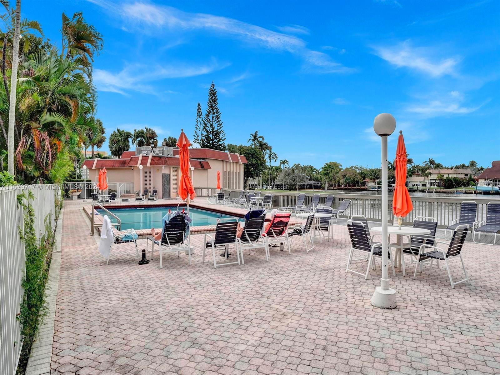 2001 Atlantic Shores Blvd 520, Hallandale Beach, Florida 33009, 2 Bedrooms Bedrooms, ,2 BathroomsBathrooms,Residential,For Sale,2001 Atlantic Shores Blvd 520,A11570717