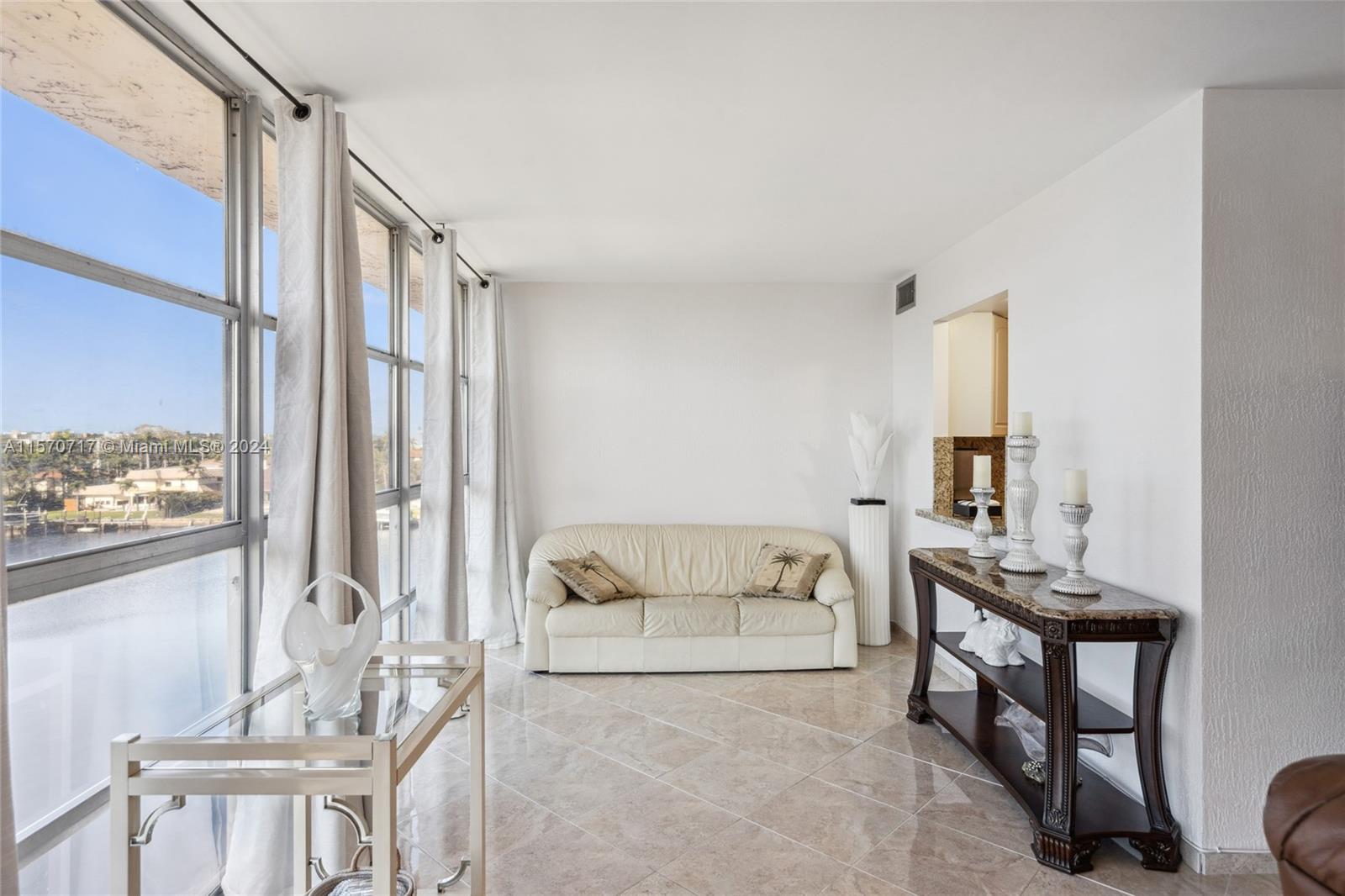 2001 Atlantic Shores Blvd 520, Hallandale Beach, Florida 33009, 2 Bedrooms Bedrooms, ,2 BathroomsBathrooms,Residential,For Sale,2001 Atlantic Shores Blvd 520,A11570717