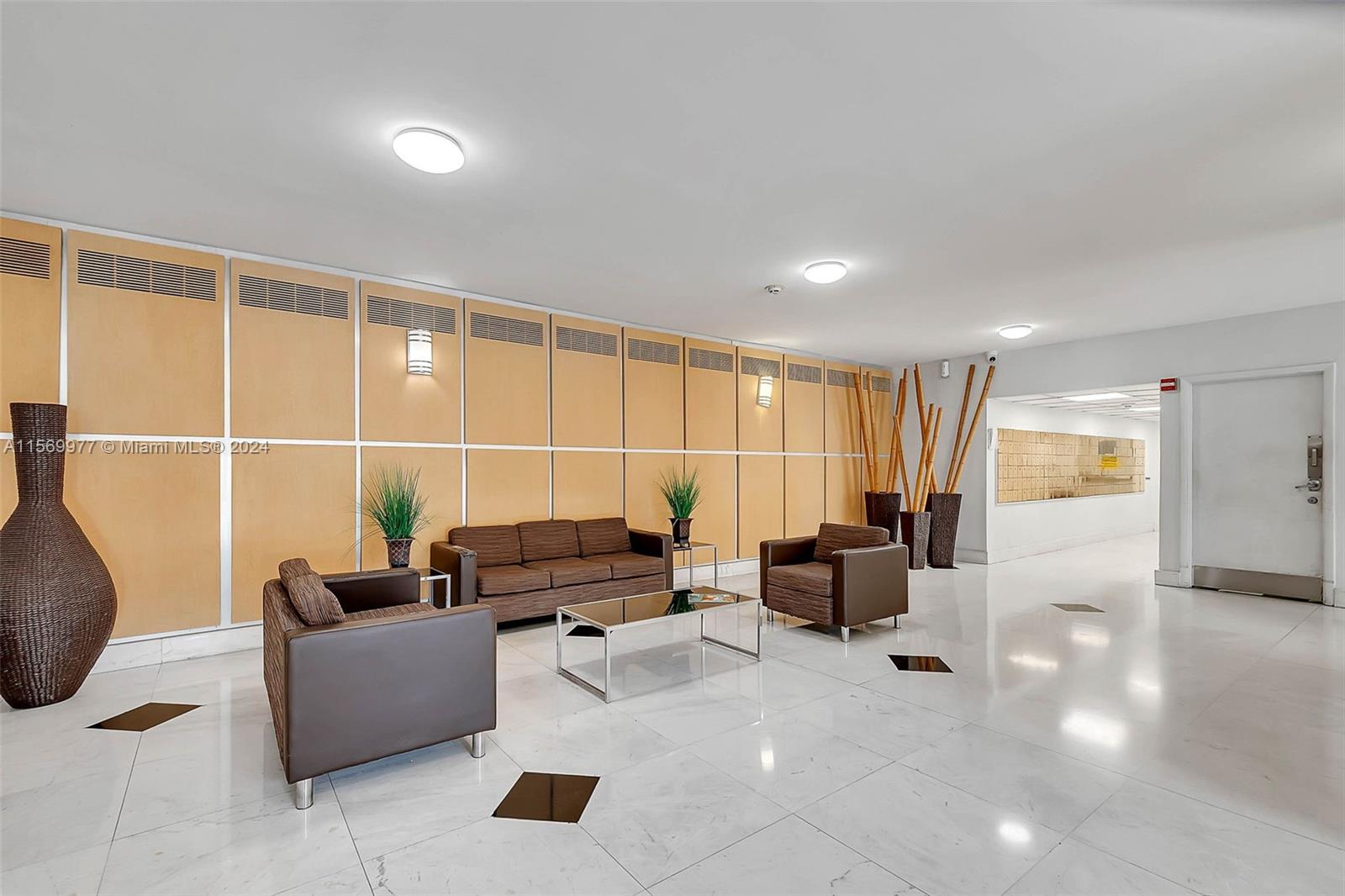 6770 Indian Creek Dr 4D, Miami Beach, Florida 33141, 2 Bedrooms Bedrooms, ,2 BathroomsBathrooms,Residential,For Sale,6770 Indian Creek Dr 4D,A11569977