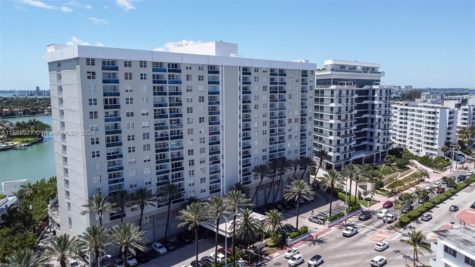 6770 Indian Creek Dr 4D, Miami Beach, Florida 33141, 2 Bedrooms Bedrooms, ,2 BathroomsBathrooms,Residential,For Sale,6770 Indian Creek Dr 4D,A11569977