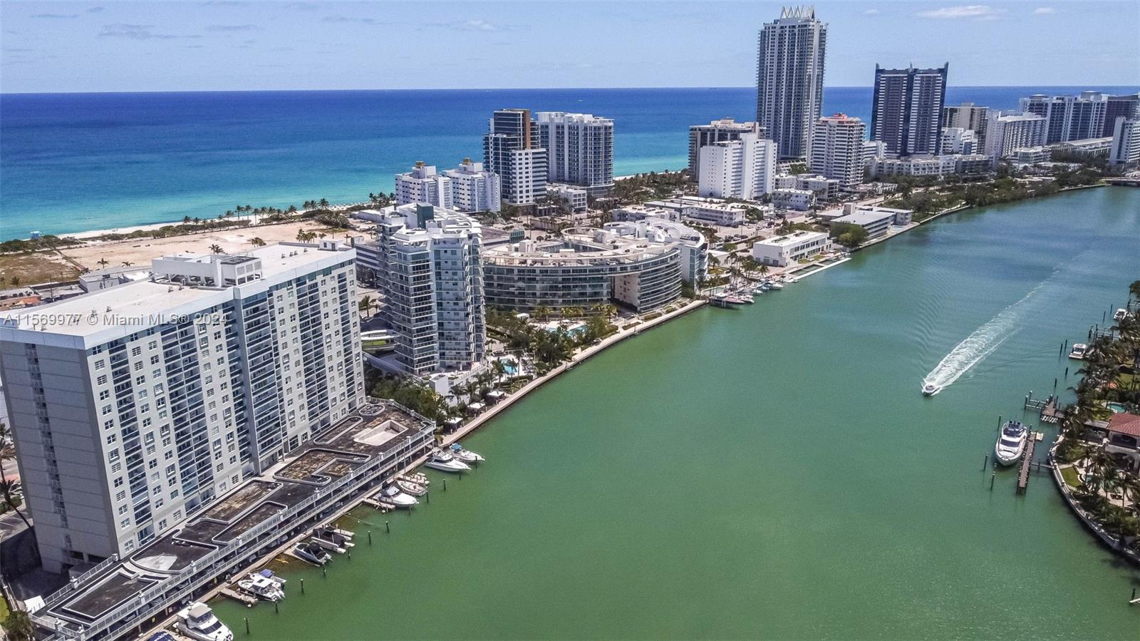 6770 Indian Creek Dr 4D, Miami Beach, Florida 33141, 2 Bedrooms Bedrooms, ,2 BathroomsBathrooms,Residential,For Sale,6770 Indian Creek Dr 4D,A11569977