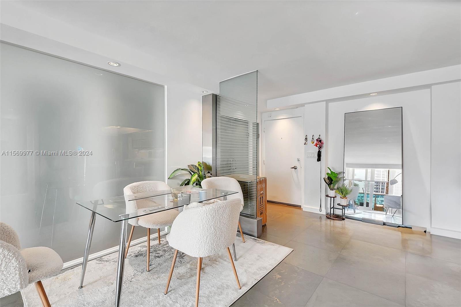 6770 Indian Creek Dr 4D, Miami Beach, Florida 33141, 2 Bedrooms Bedrooms, ,2 BathroomsBathrooms,Residential,For Sale,6770 Indian Creek Dr 4D,A11569977