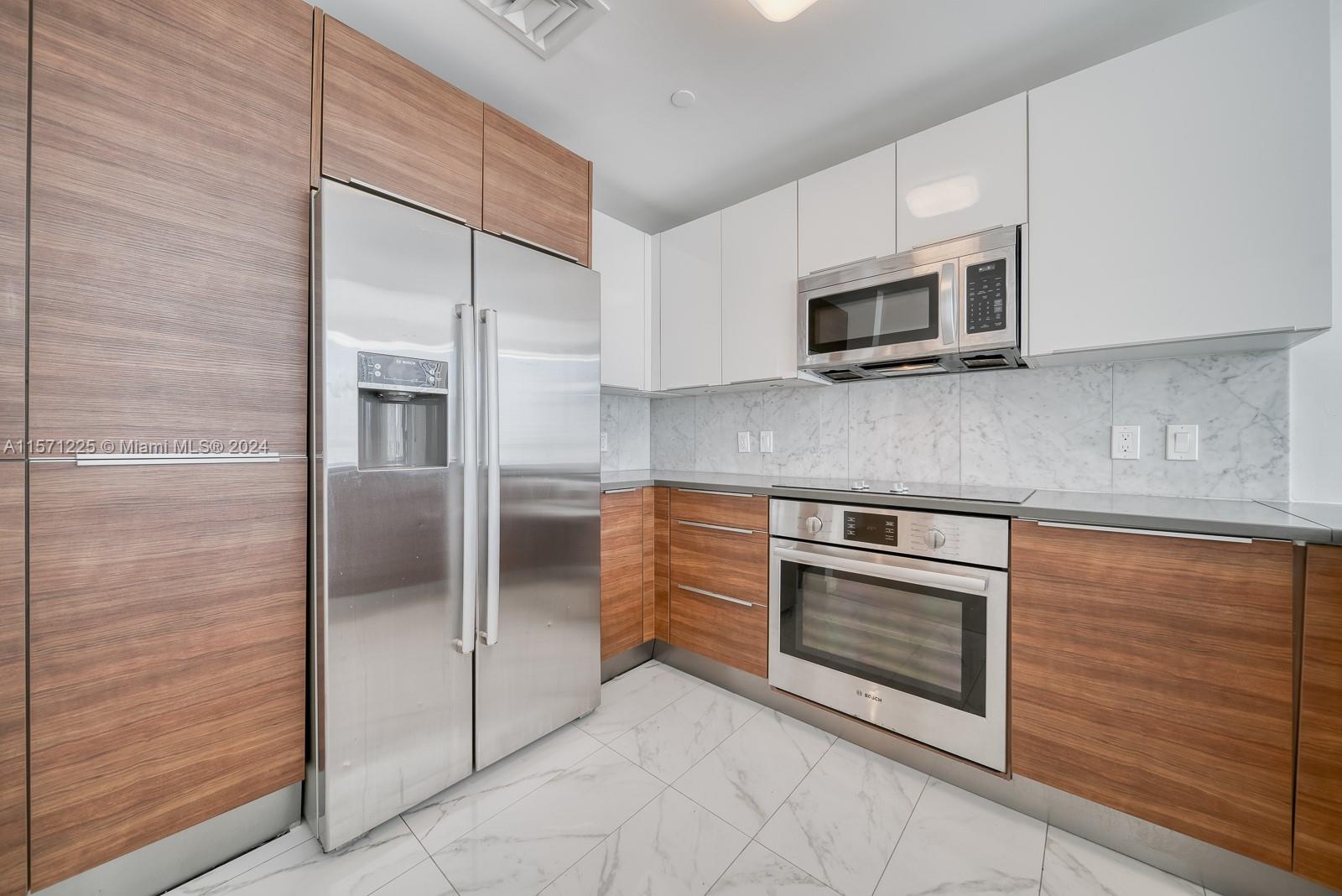601 NE 27th St 1008, Miami, Florida 33137, 2 Bedrooms Bedrooms, ,2 BathroomsBathrooms,Residentiallease,For Rent,601 NE 27th St 1008,A11571225