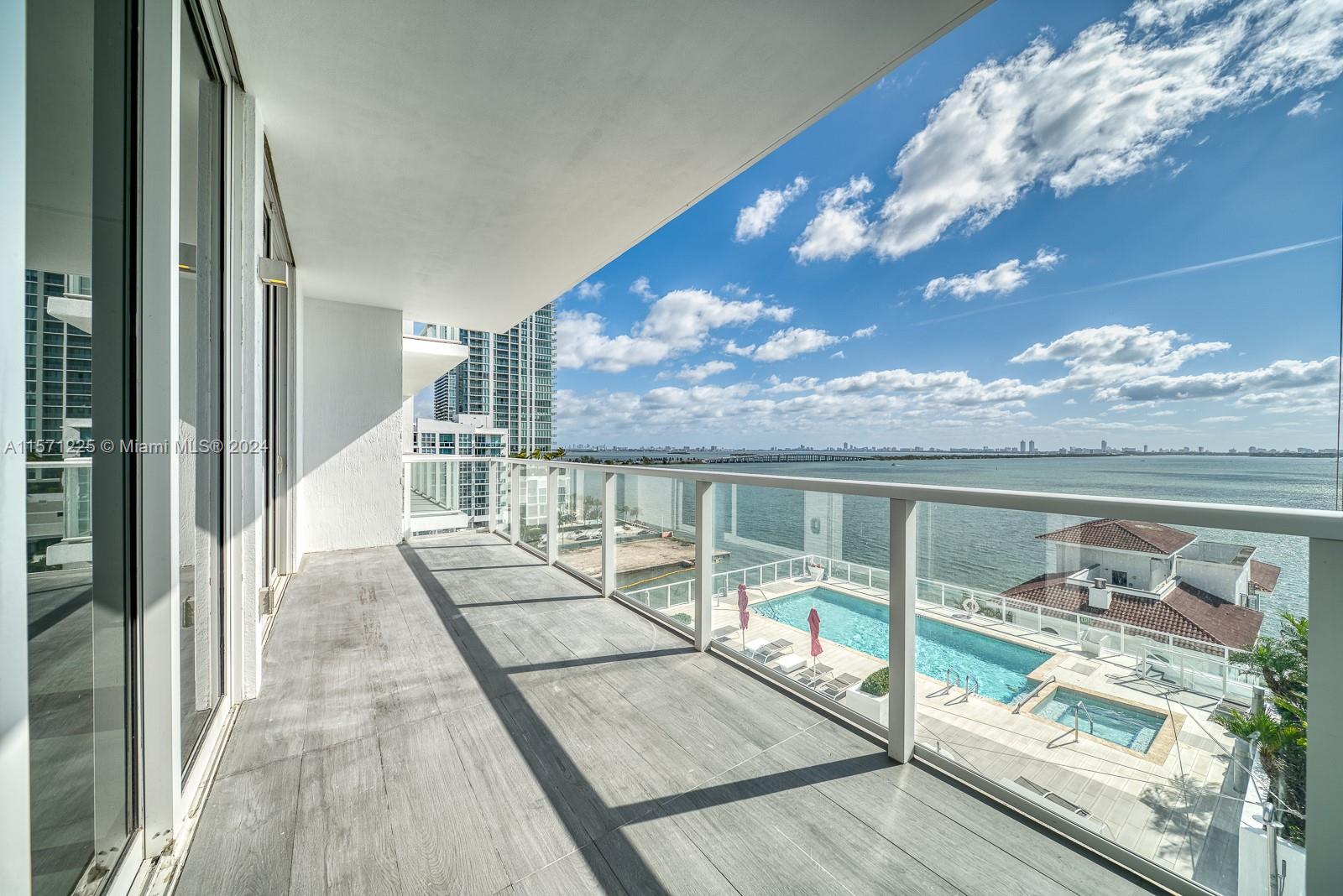 601 NE 27th St 1008, Miami, Florida 33137, 2 Bedrooms Bedrooms, ,2 BathroomsBathrooms,Residentiallease,For Rent,601 NE 27th St 1008,A11571225