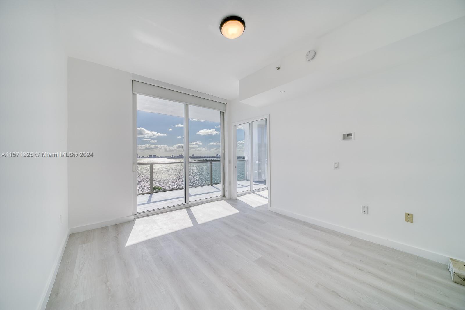 601 NE 27th St 1008, Miami, Florida 33137, 2 Bedrooms Bedrooms, ,2 BathroomsBathrooms,Residentiallease,For Rent,601 NE 27th St 1008,A11571225