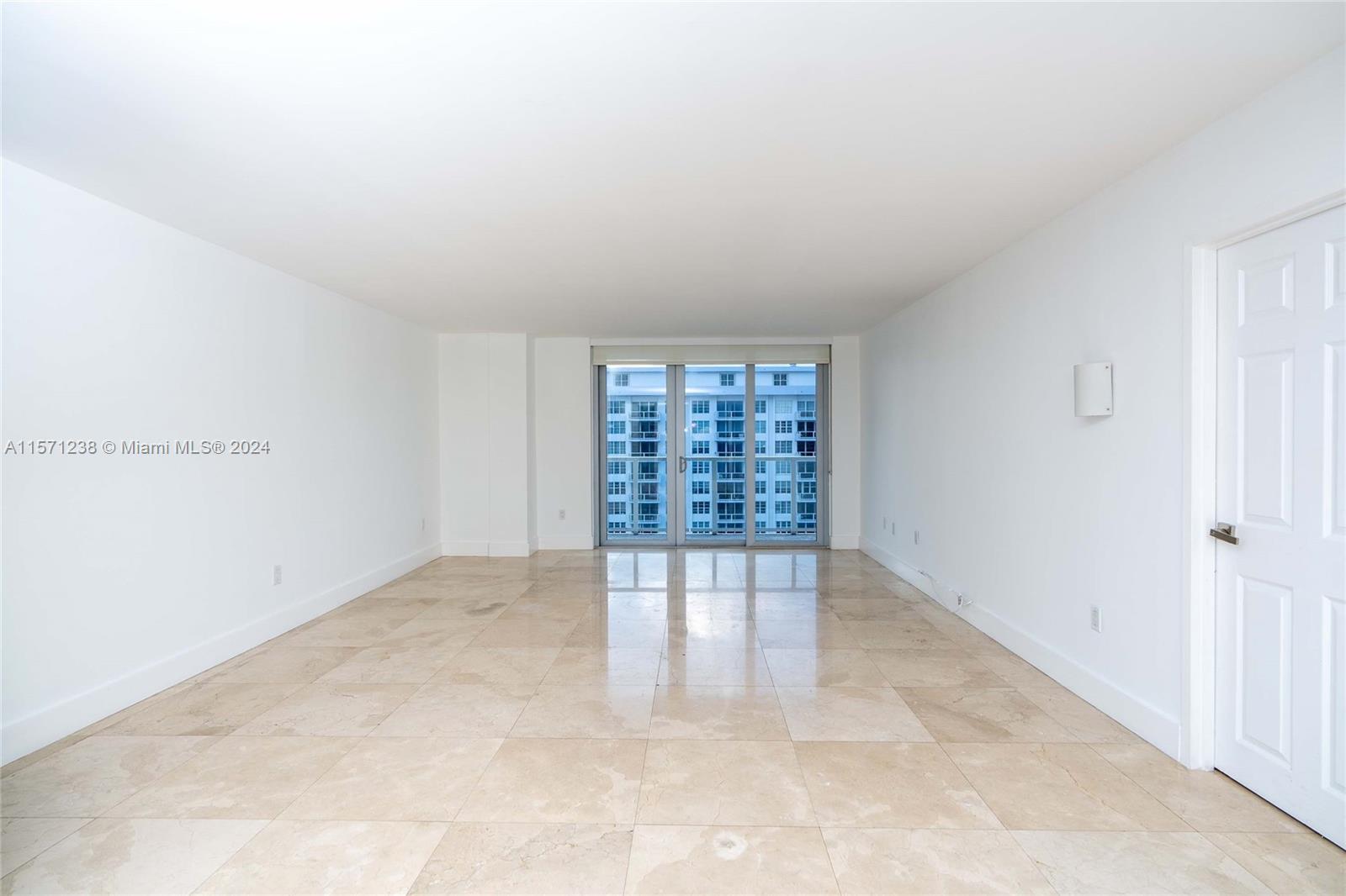 5701 Collins Ave 1415, Miami Beach, Florida 33140, 2 Bedrooms Bedrooms, ,2 BathroomsBathrooms,Residentiallease,For Rent,5701 Collins Ave 1415,A11571238