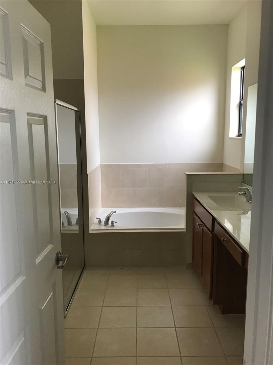 3452 SE 2nd Dr 0, Homestead, Florida 33033, 4 Bedrooms Bedrooms, ,3 BathroomsBathrooms,Residentiallease,For Rent,3452 SE 2nd Dr 0,A11571265