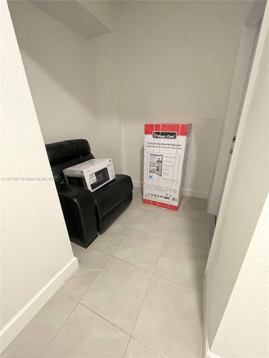13361 SW 284th Ter 1, Homestead, Florida 33033, ,1 BathroomBathrooms,Residentiallease,For Rent,13361 SW 284th Ter 1,A11571267