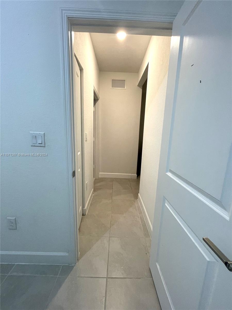 13361 SW 284th Ter 1, Homestead, Florida 33033, ,1 BathroomBathrooms,Residentiallease,For Rent,13361 SW 284th Ter 1,A11571267
