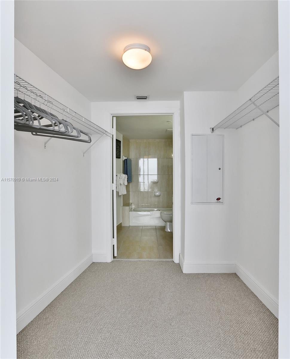 1750 N Bayshore Dr 5002, Miami, Florida 33132, 2 Bedrooms Bedrooms, ,2 BathroomsBathrooms,Residentiallease,For Rent,1750 N Bayshore Dr 5002,A11570919