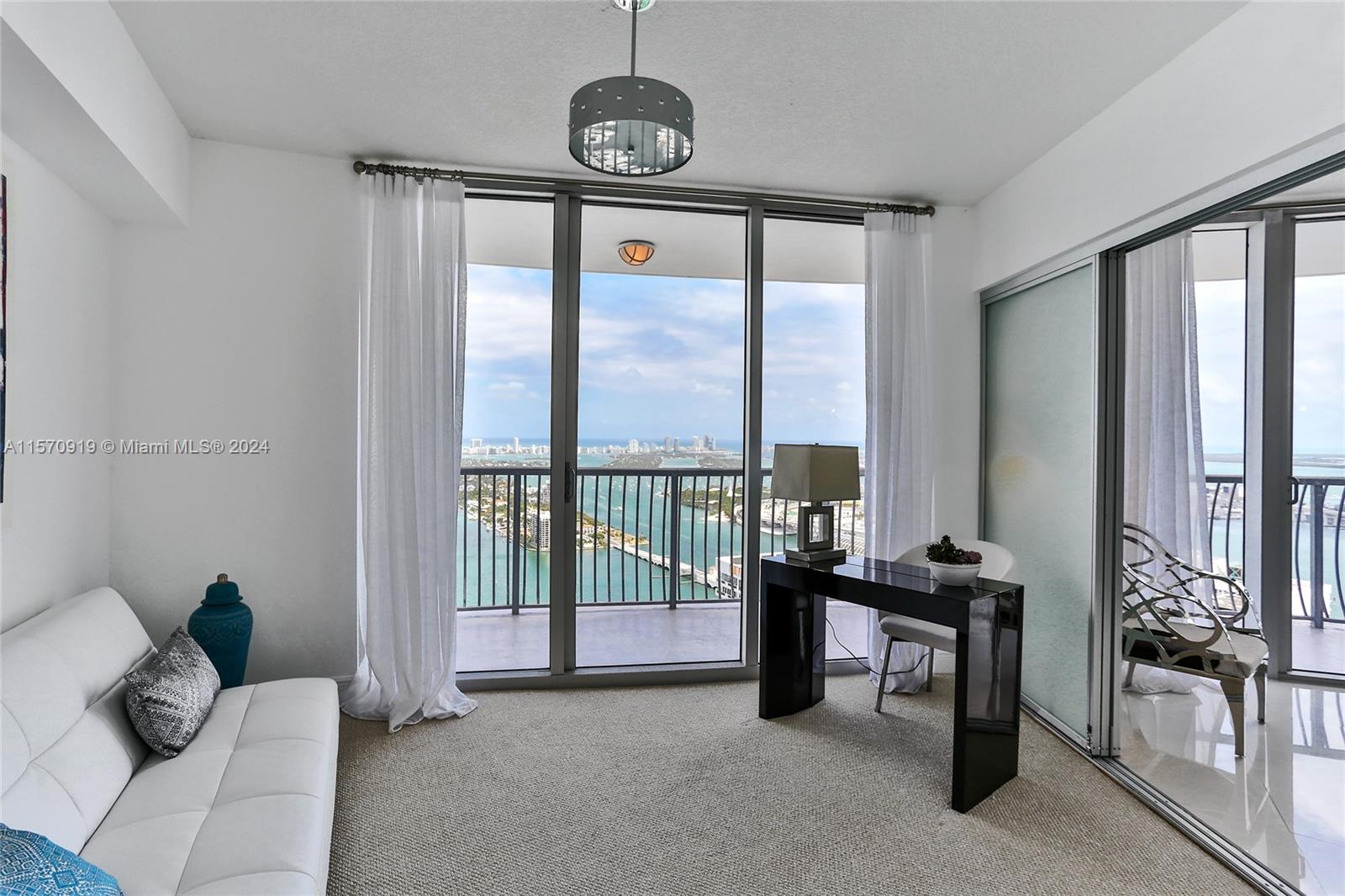 1750 N Bayshore Dr 5002, Miami, Florida 33132, 2 Bedrooms Bedrooms, ,2 BathroomsBathrooms,Residentiallease,For Rent,1750 N Bayshore Dr 5002,A11570919