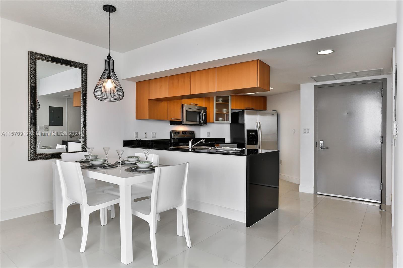 1750 N Bayshore Dr 5002, Miami, Florida 33132, 2 Bedrooms Bedrooms, ,2 BathroomsBathrooms,Residentiallease,For Rent,1750 N Bayshore Dr 5002,A11570919