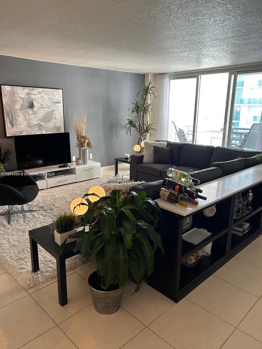 6917 Collins Ave 1507, Miami Beach, Florida 33141, ,1 BathroomBathrooms,Residentiallease,For Rent,6917 Collins Ave 1507,A11571300